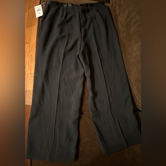 Norton McNaughton NWT Maggngcm Tuxedo Black Straight Wide Leg Sz 16.Machine Wash - Picture 1 of 14